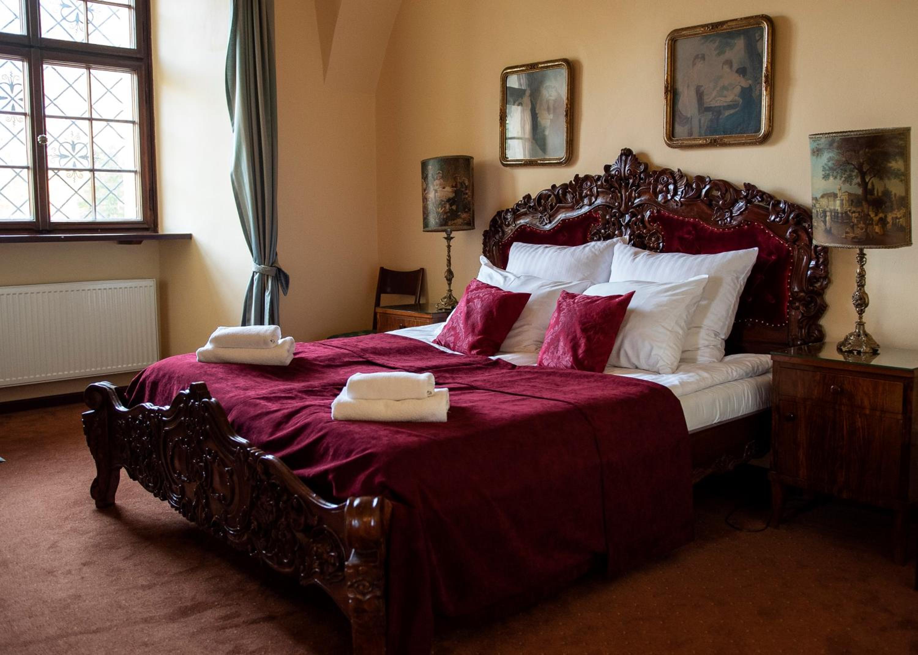 Apartment (Castle) - Photo 1