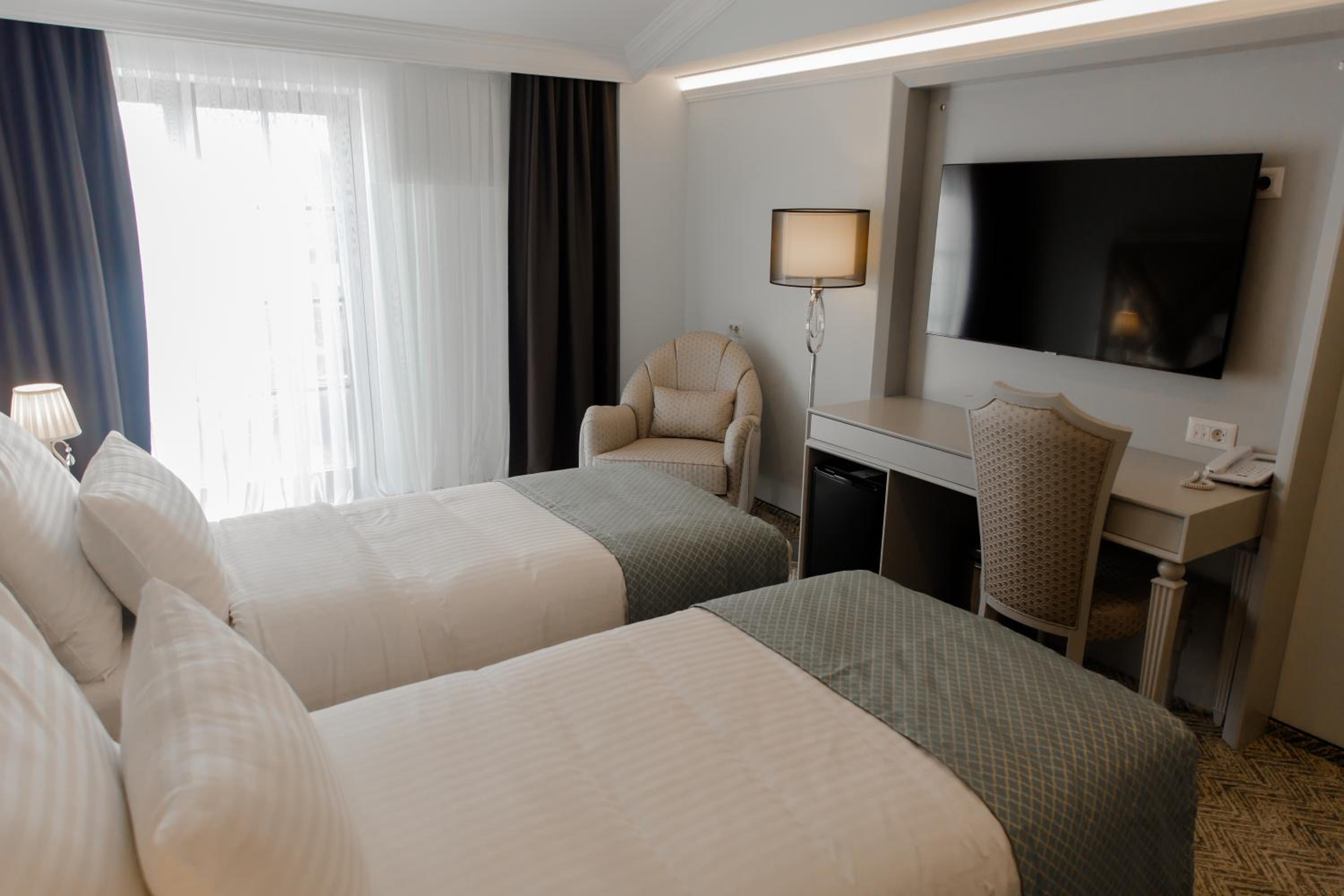 Deluxe Twin Room - Photo 1
