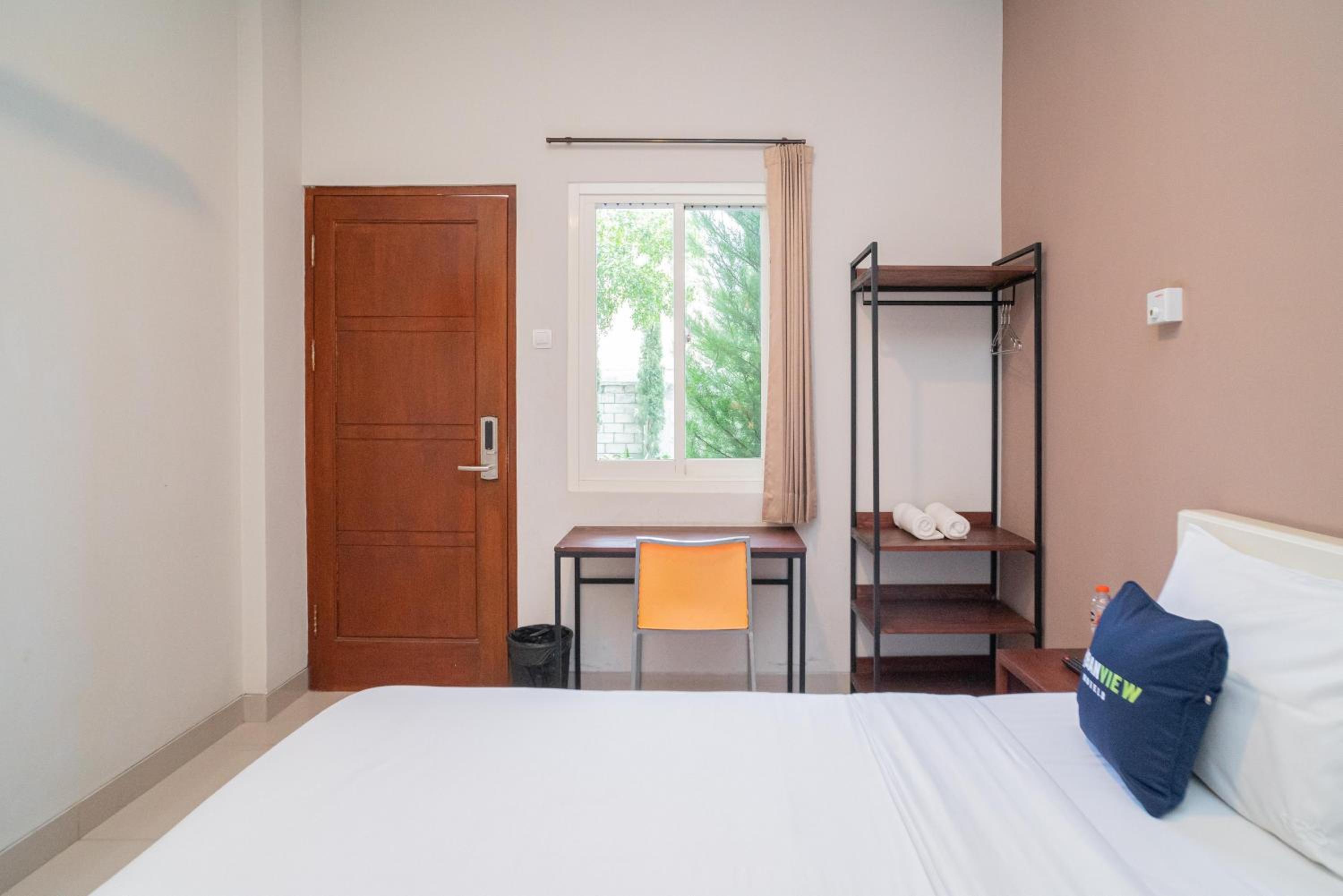 Deluxe Double Room - Photo 15