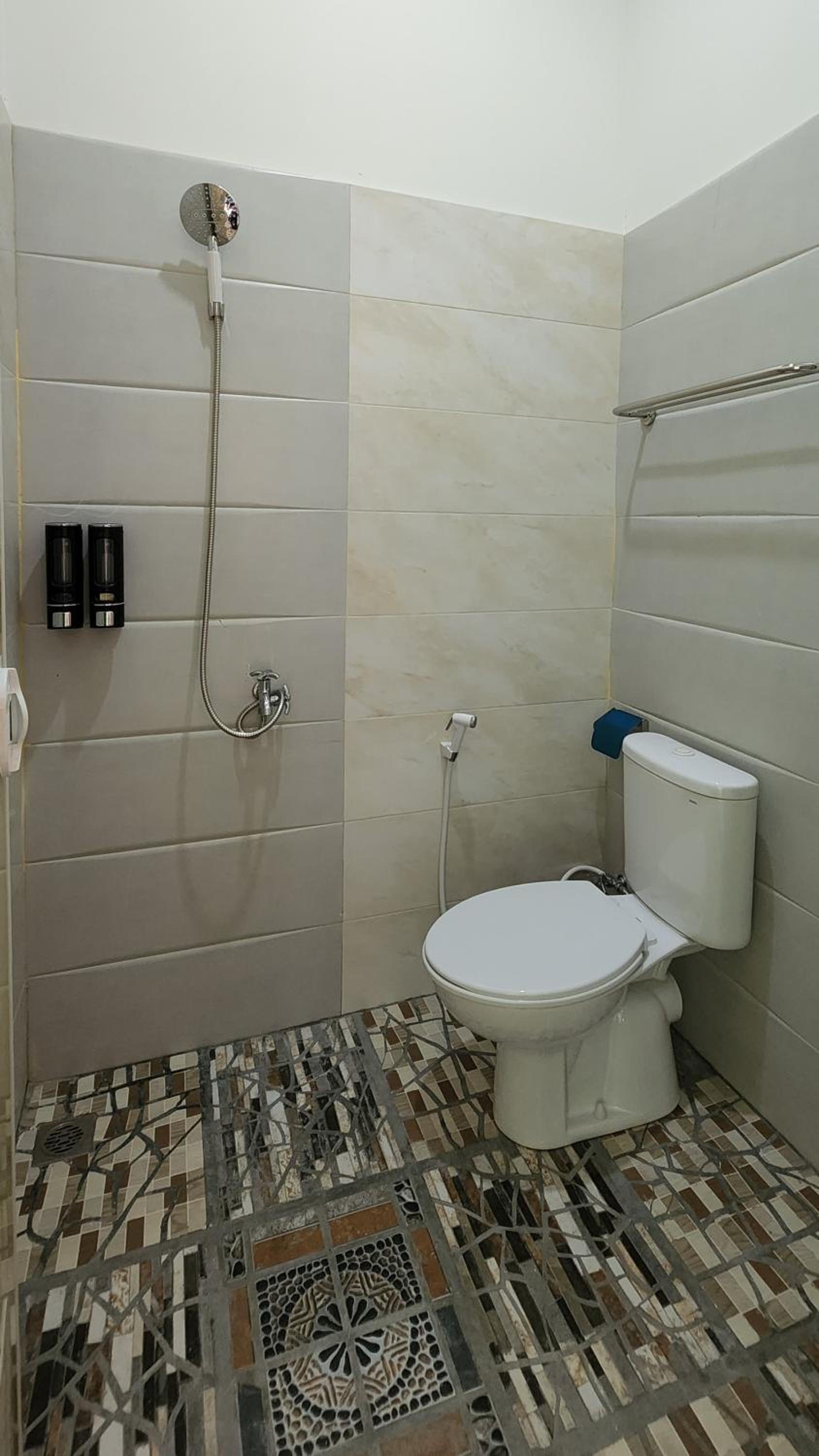 One-Bedroom Apartment photo 2