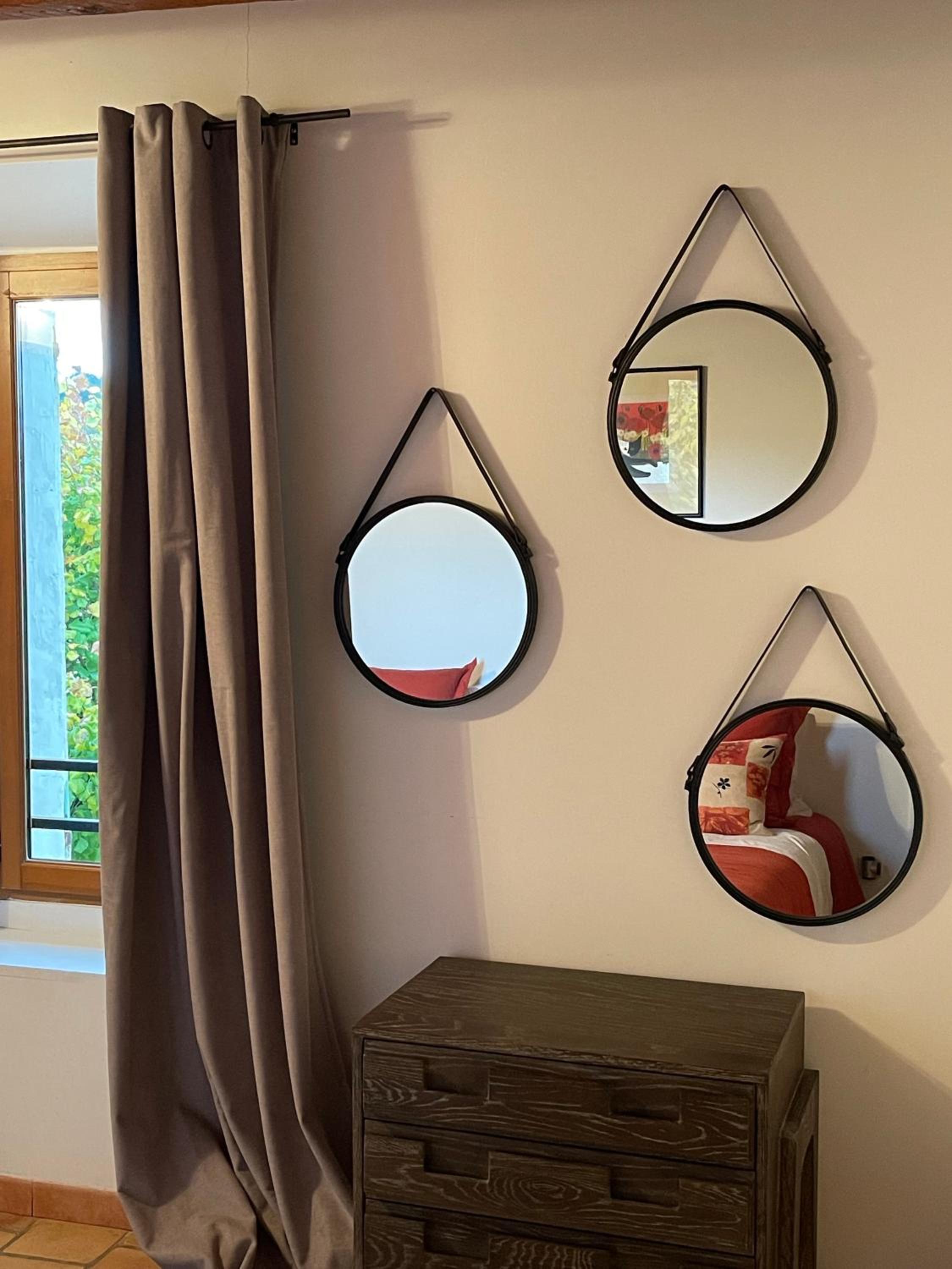 Family Room with Private Bathroom - Photo 4