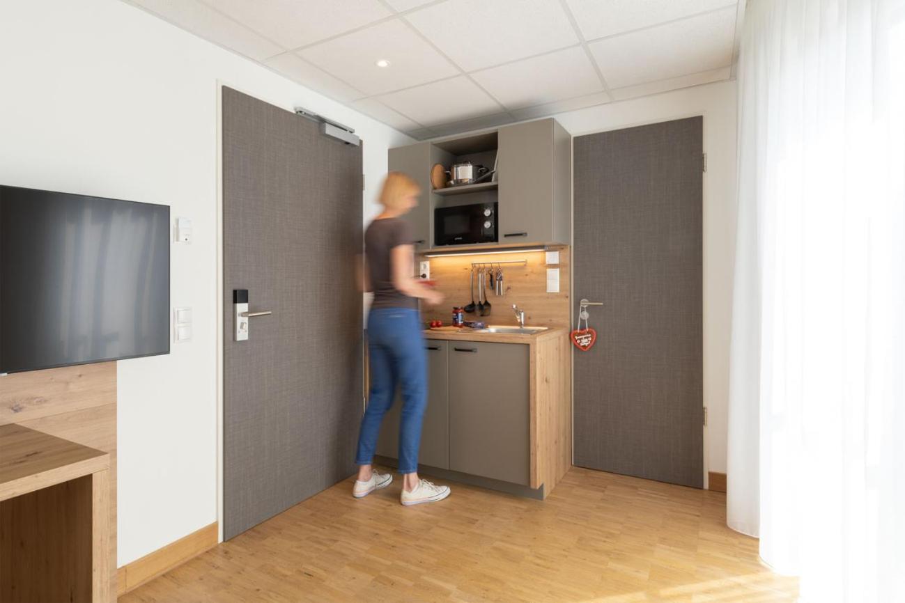 Comfy Apartment with kitchen - Photo 6