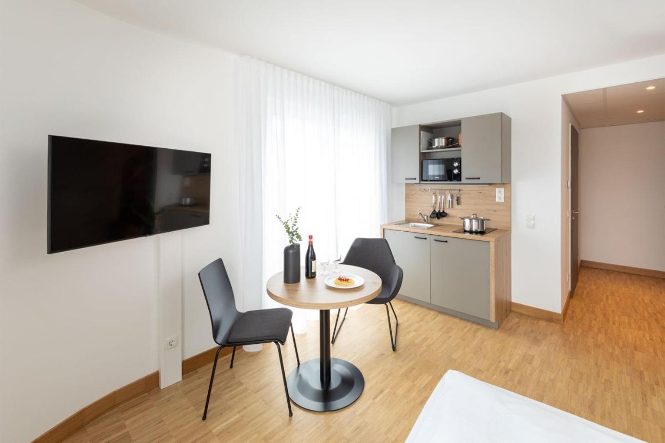 Amazing Apartment with kitchen - Photo 1