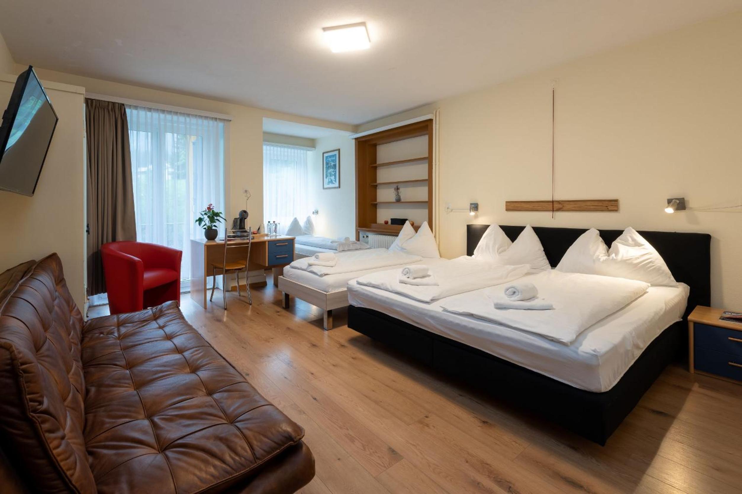 Quadruple Room with Mountain View