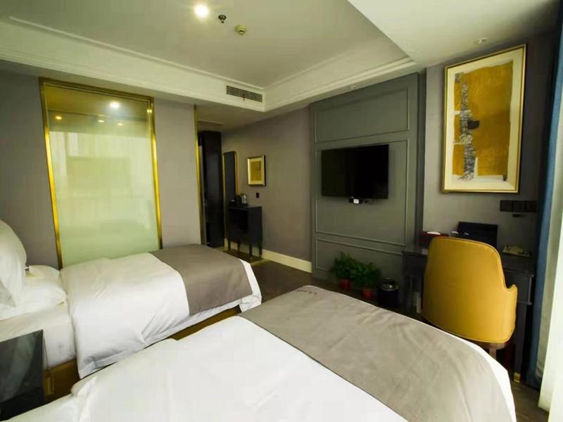 Deluxe Twin Room  photo 2