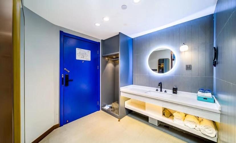Business Suite  photo 2