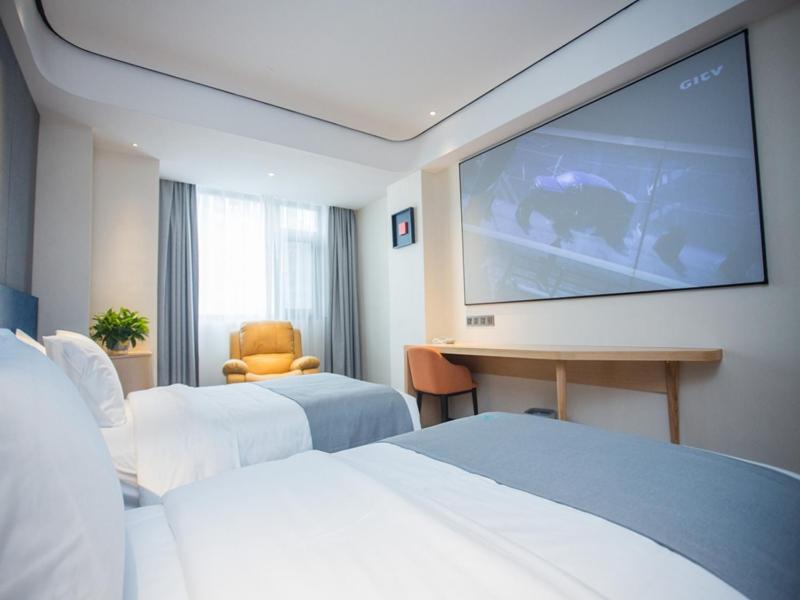 Lanyi Double Room With Movie photo 1