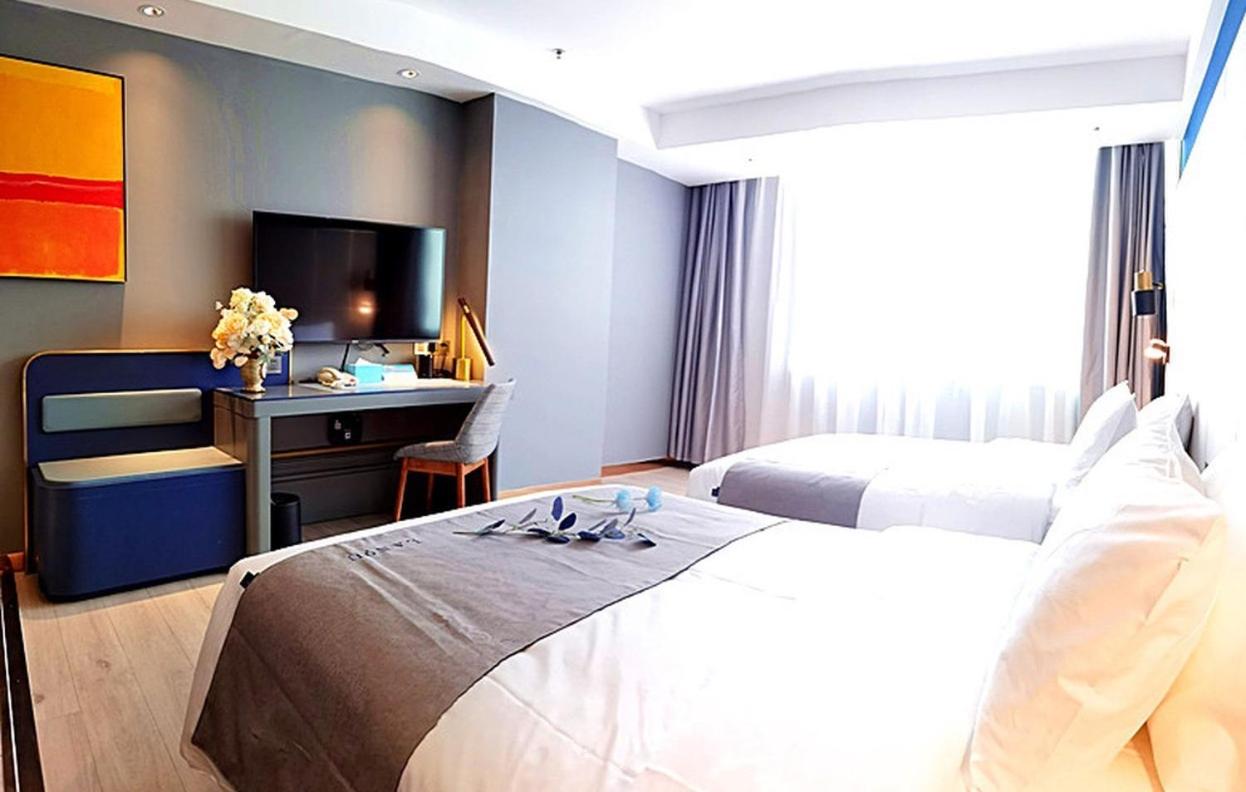 Lanou Twin Room With City View