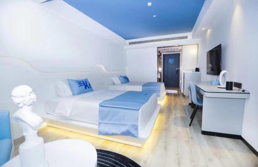 Twin Room With Special Theme