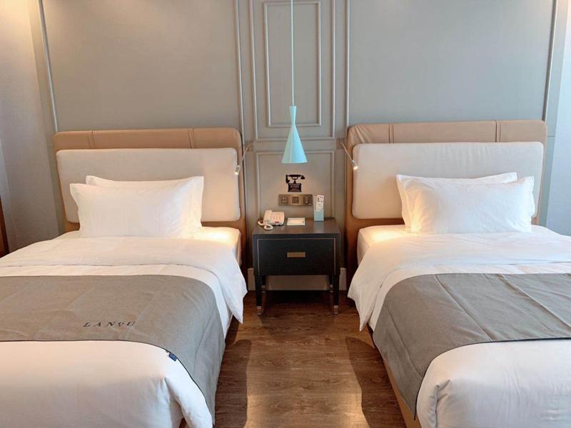 Lanyi Twin Room