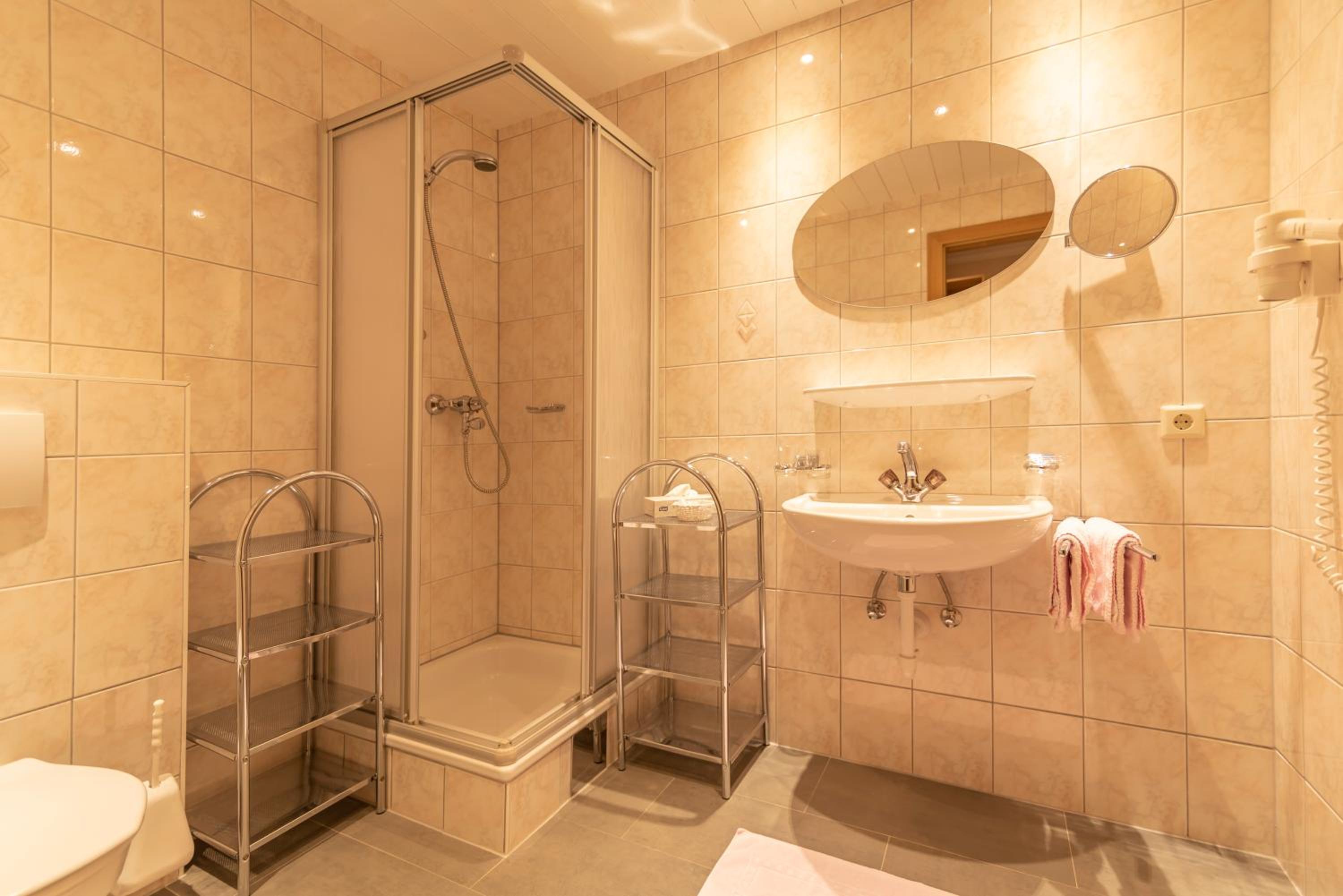 Double or Twin Room photo 3