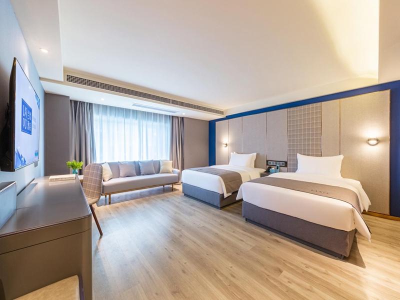 Deluxe Twin Room  photo 1