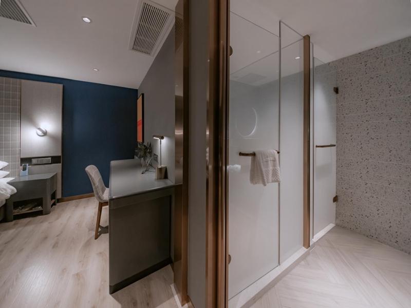 Business Suite 