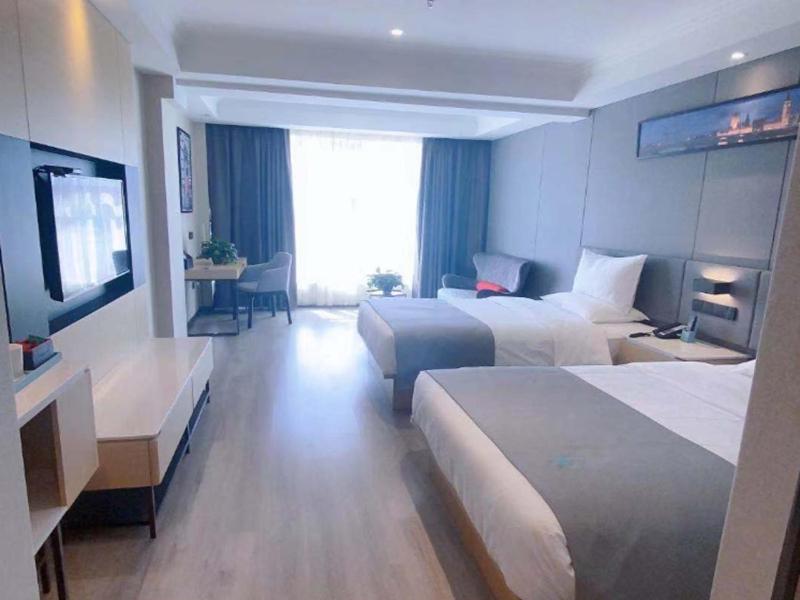 Premier Twin Room  - Photo 2