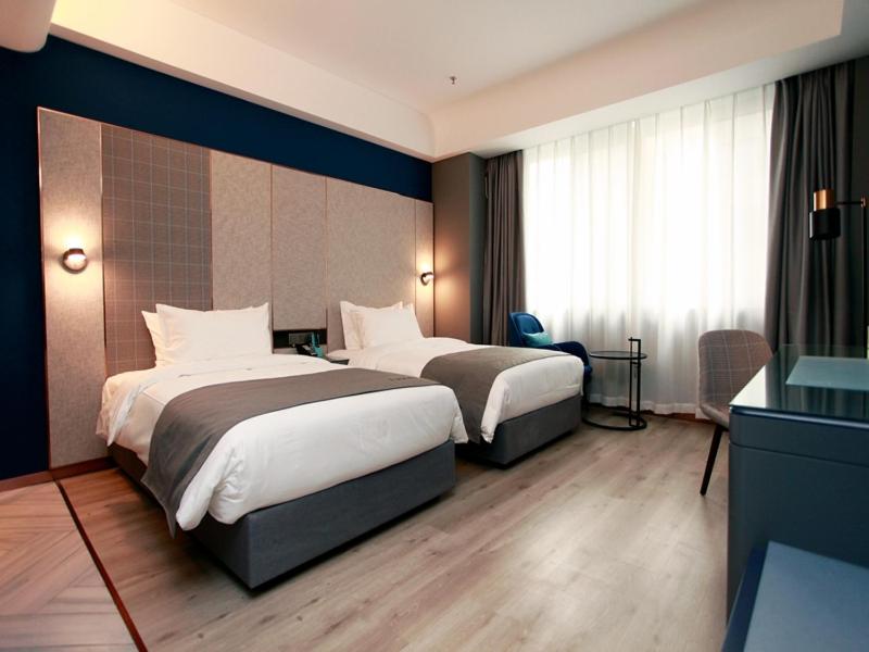 Lanyi Twin Room photo 1