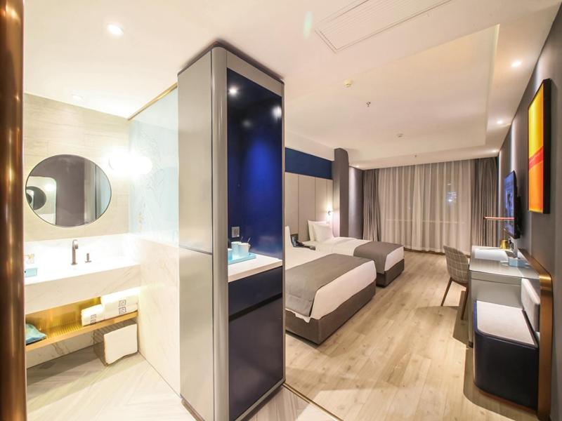 Deluxe Twin Room  photo 1