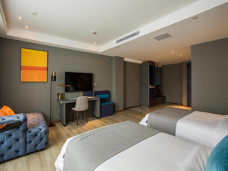 Deluxe Twin Room  photo 1