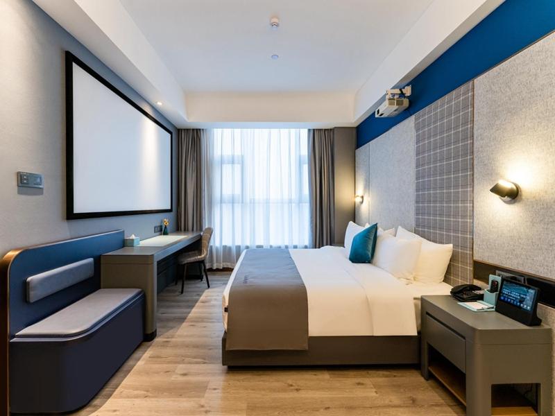 Double Room With Huge Screen photo 1