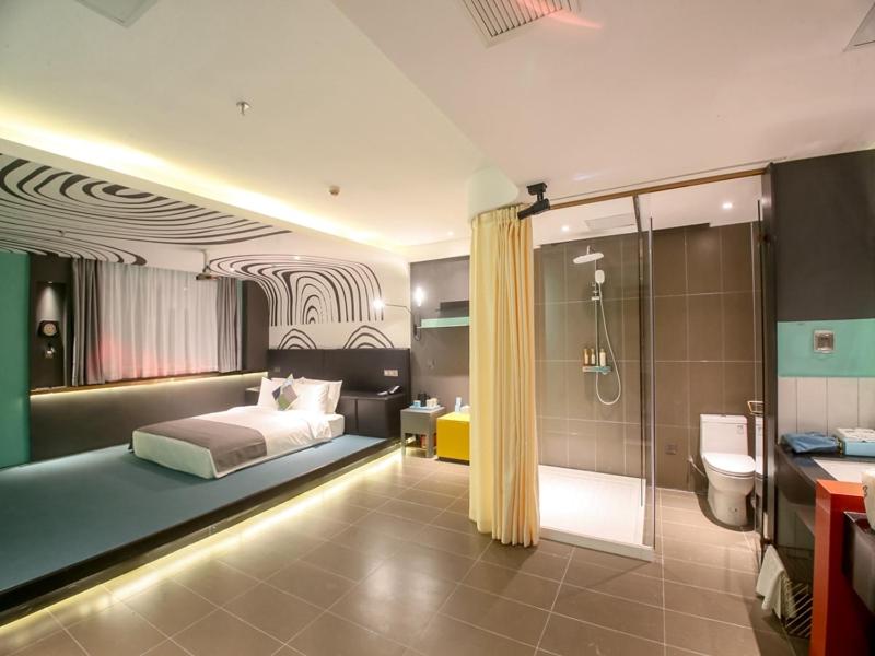 Lanyi Double Room with Movie photo 1