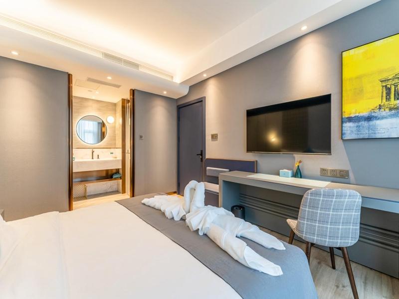 Suite  photo 2