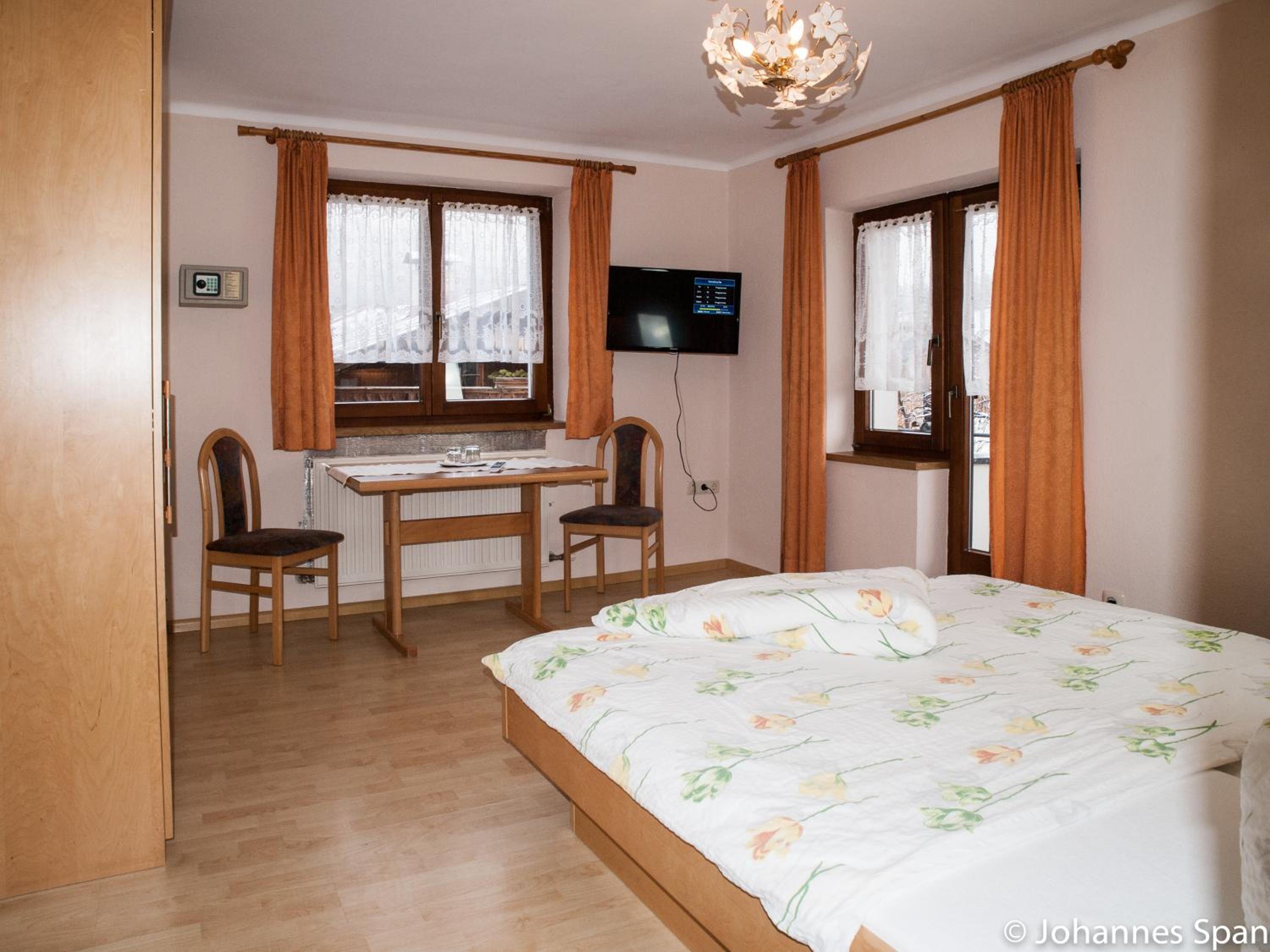 Two-Bedroom Suite photo 2