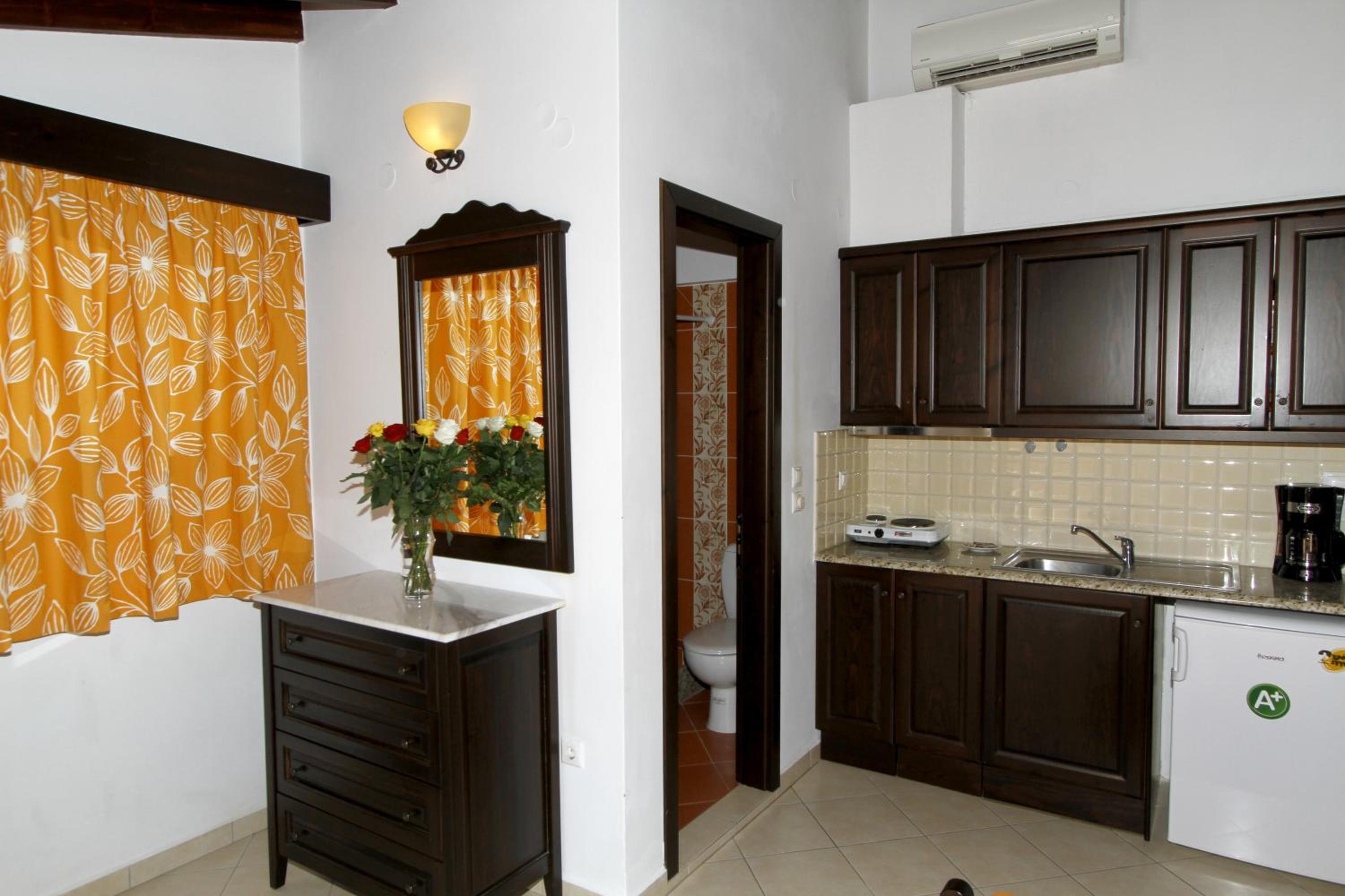 One-Bedroom Apartment (2 Adults) - Photo 8