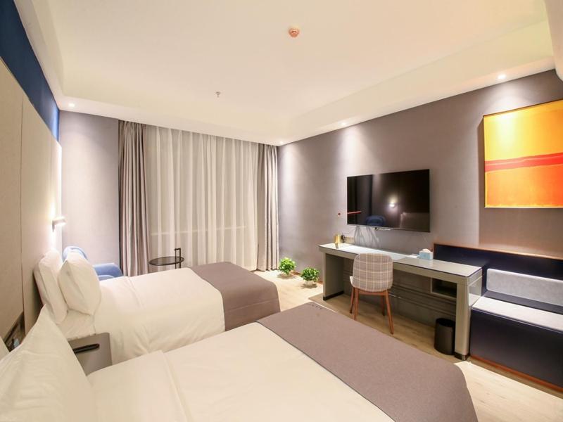 Deluxe Twin Room  photo 3