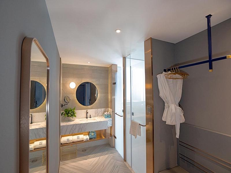 Business Suite  photo 2