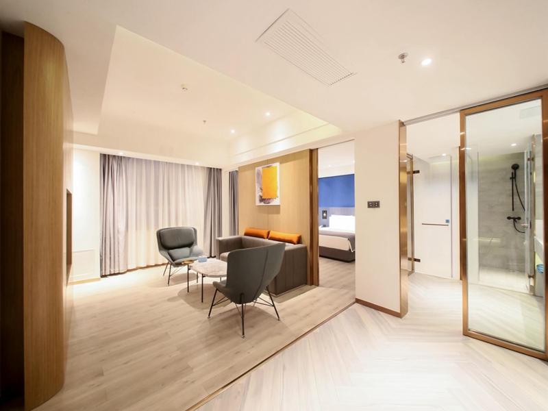 Suite  photo 2