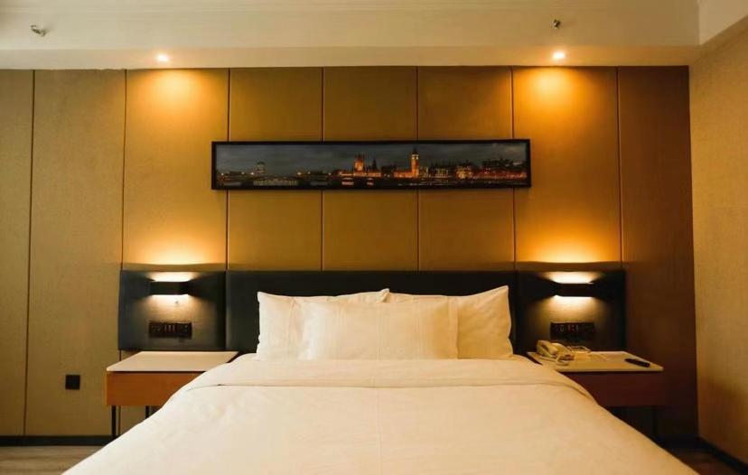 Lanyi Twin Room photo 3