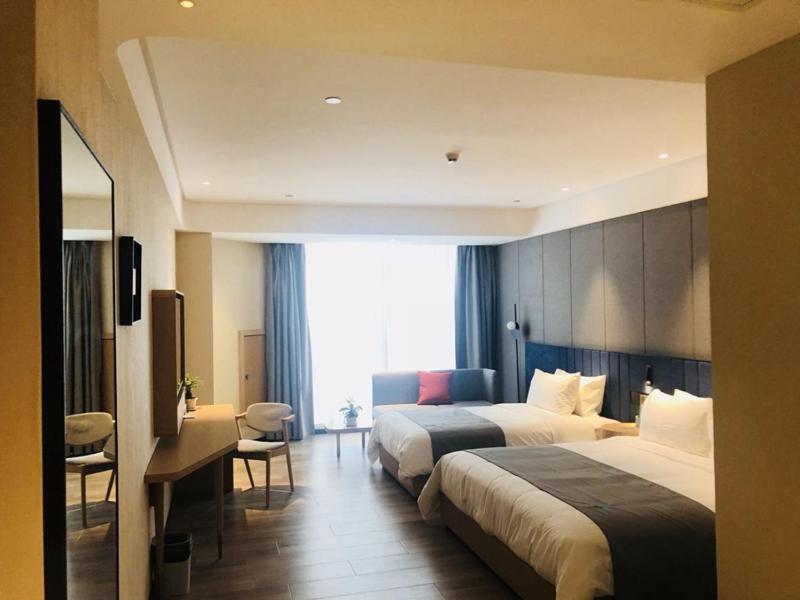 Deluxe Twin Room  photo 2