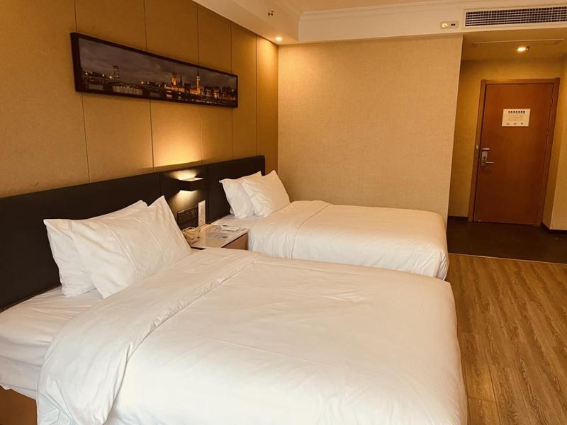 Premier Twin Room  photo 3