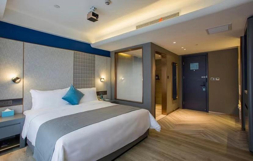 Deluxe Double Room With Movie photo 2