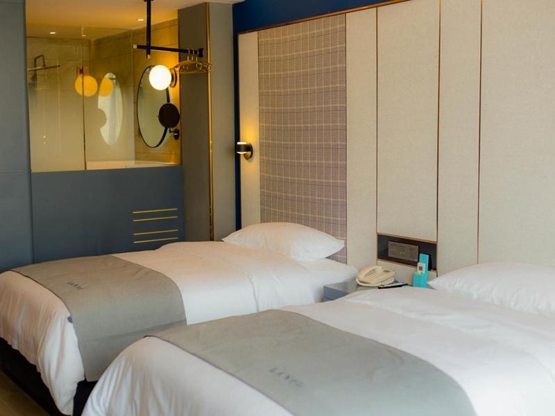Superior Twin Room photo 2