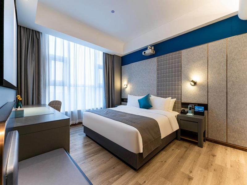 Double Room With Huge Screen photo 3