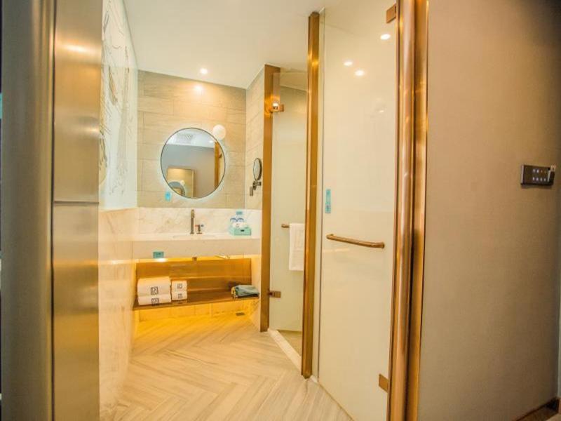 Deluxe Triple Room photo 3