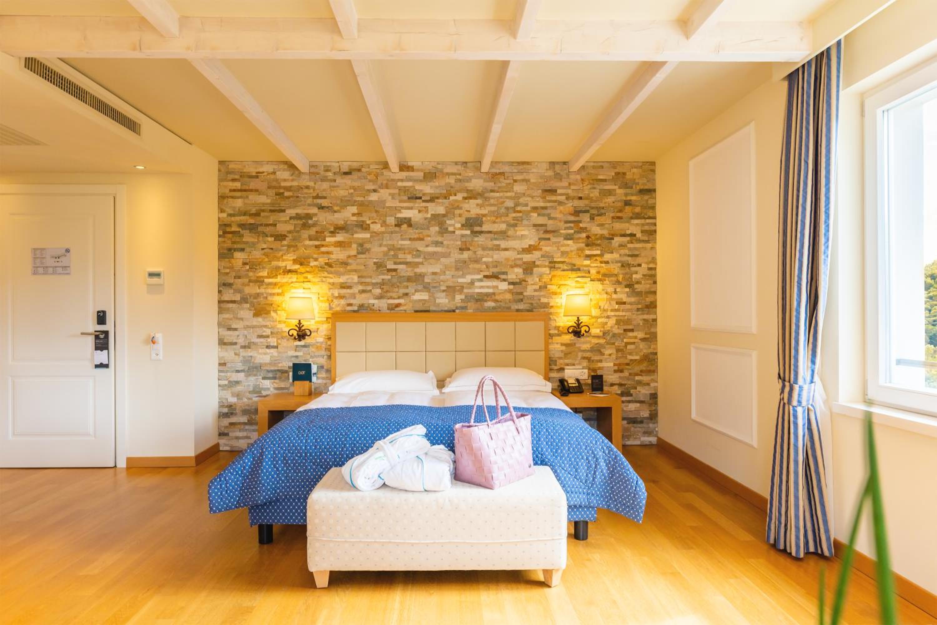 Exclusive Double Room with Garden View - Photo 4