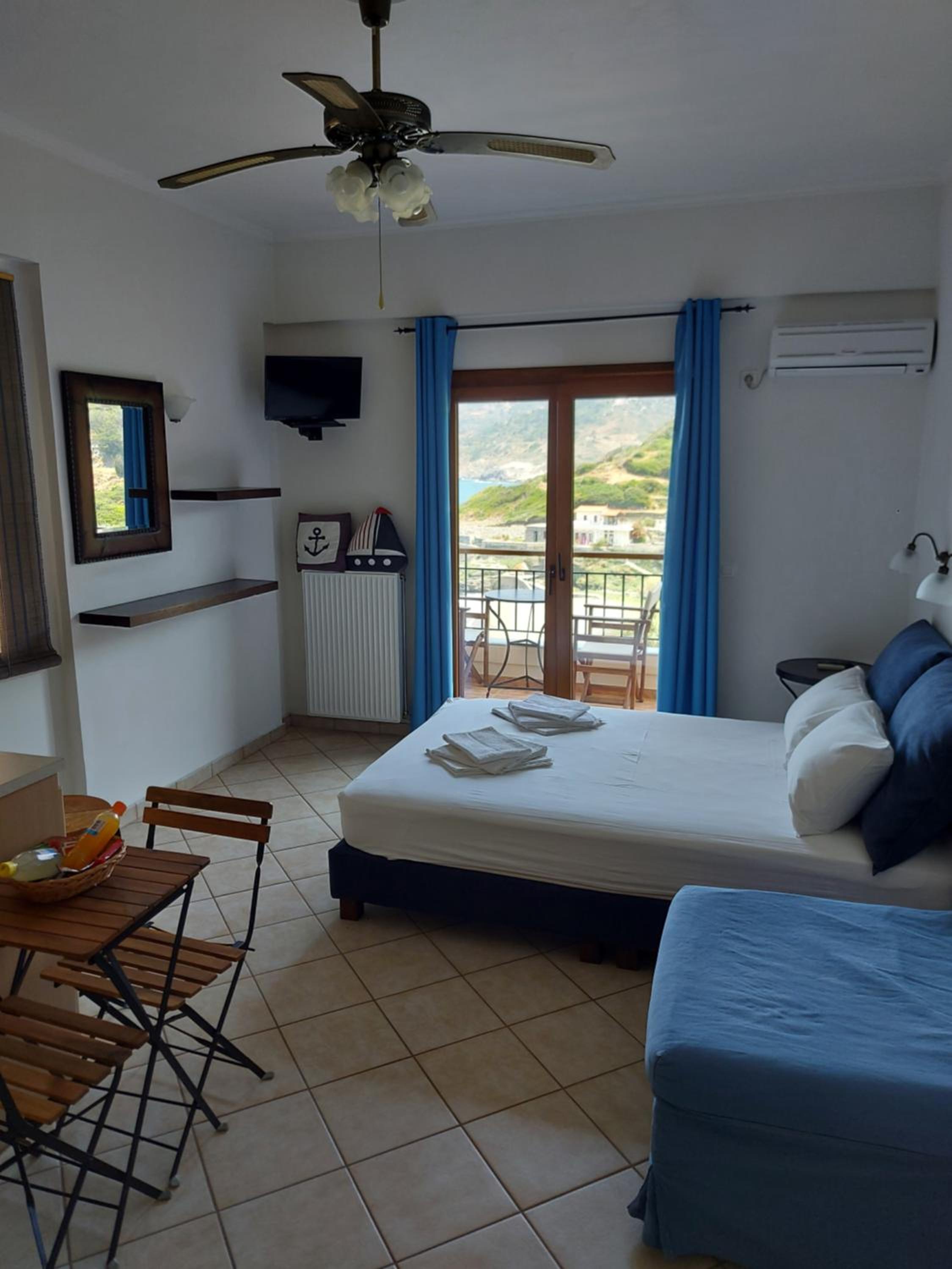 Studio with Sea View photo 1