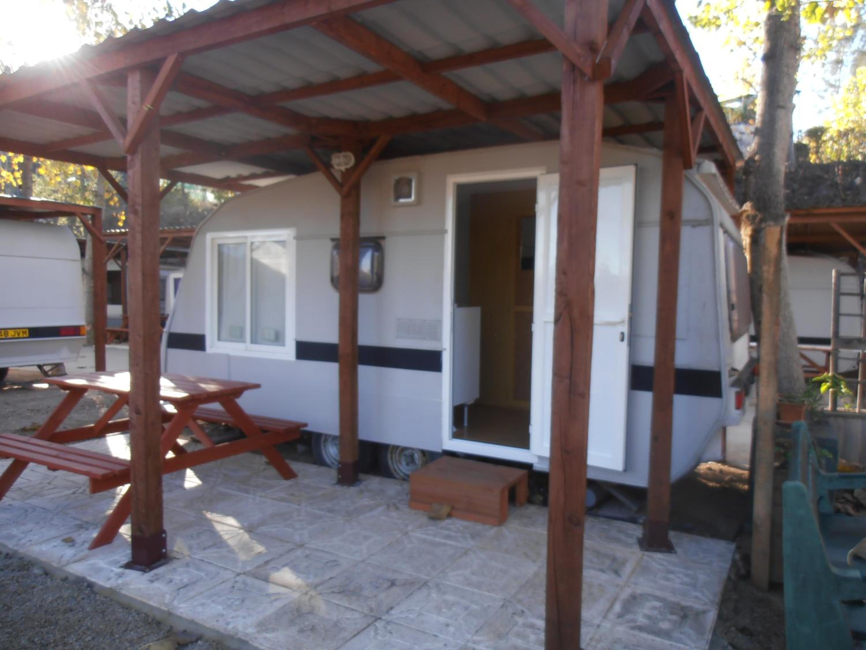Caravan (2 Adults) photo 2