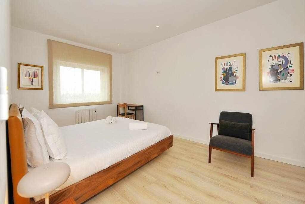 Three-Bedroom Apartment photo 3