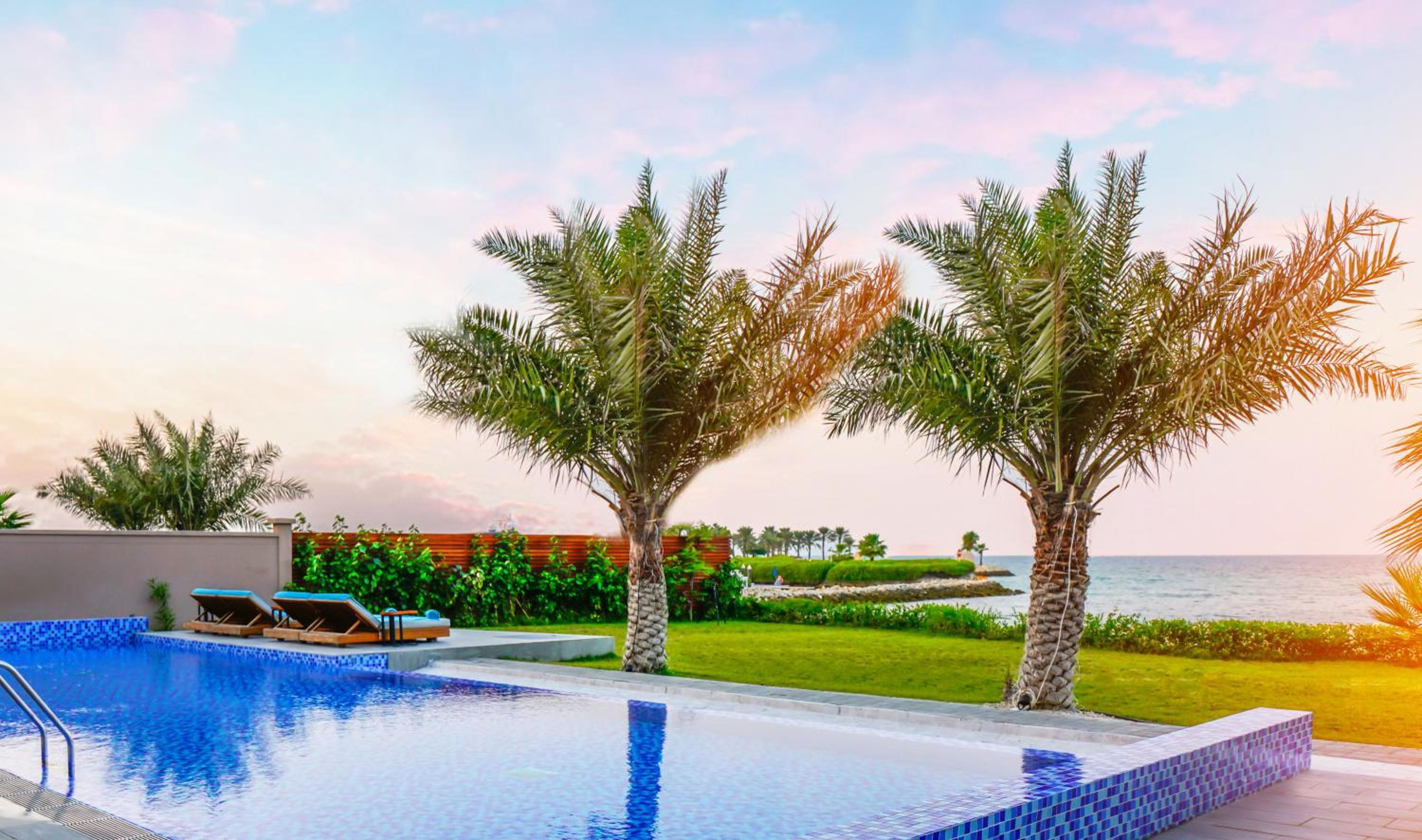 Royal Seafront Four-Bedroom Villa- 930 sqm | Private Pool, Jacuzzi, Garden & Butler photo 3