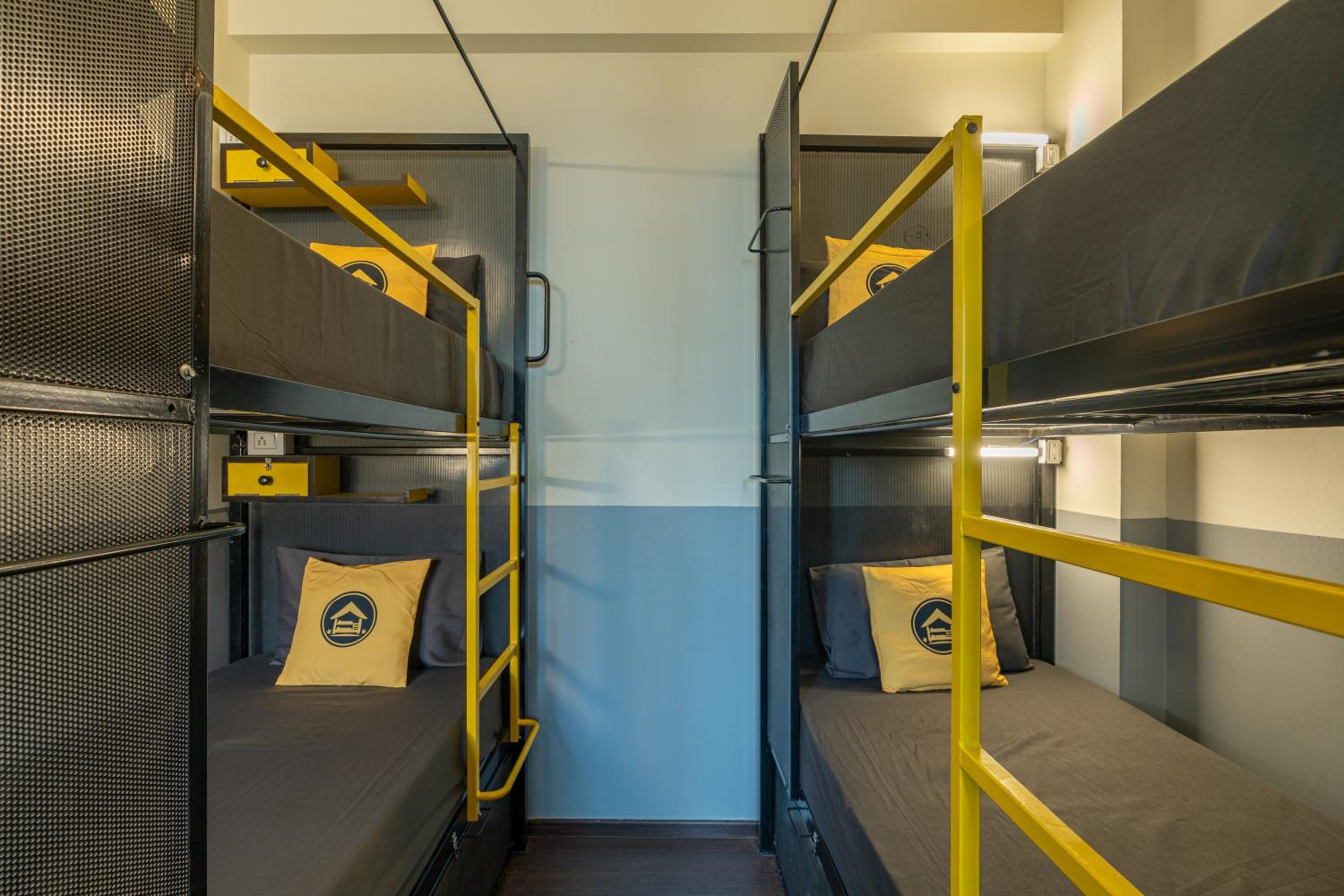 Bed in 8 Bed Mixed Dormitory photo 3