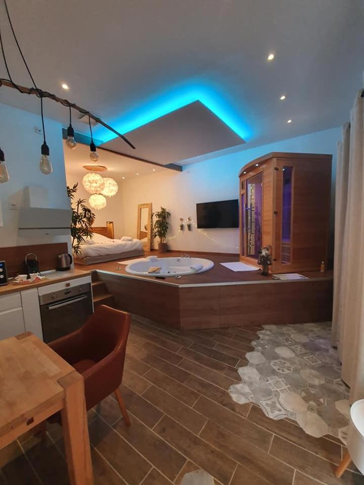 Executive Suite photo 2
