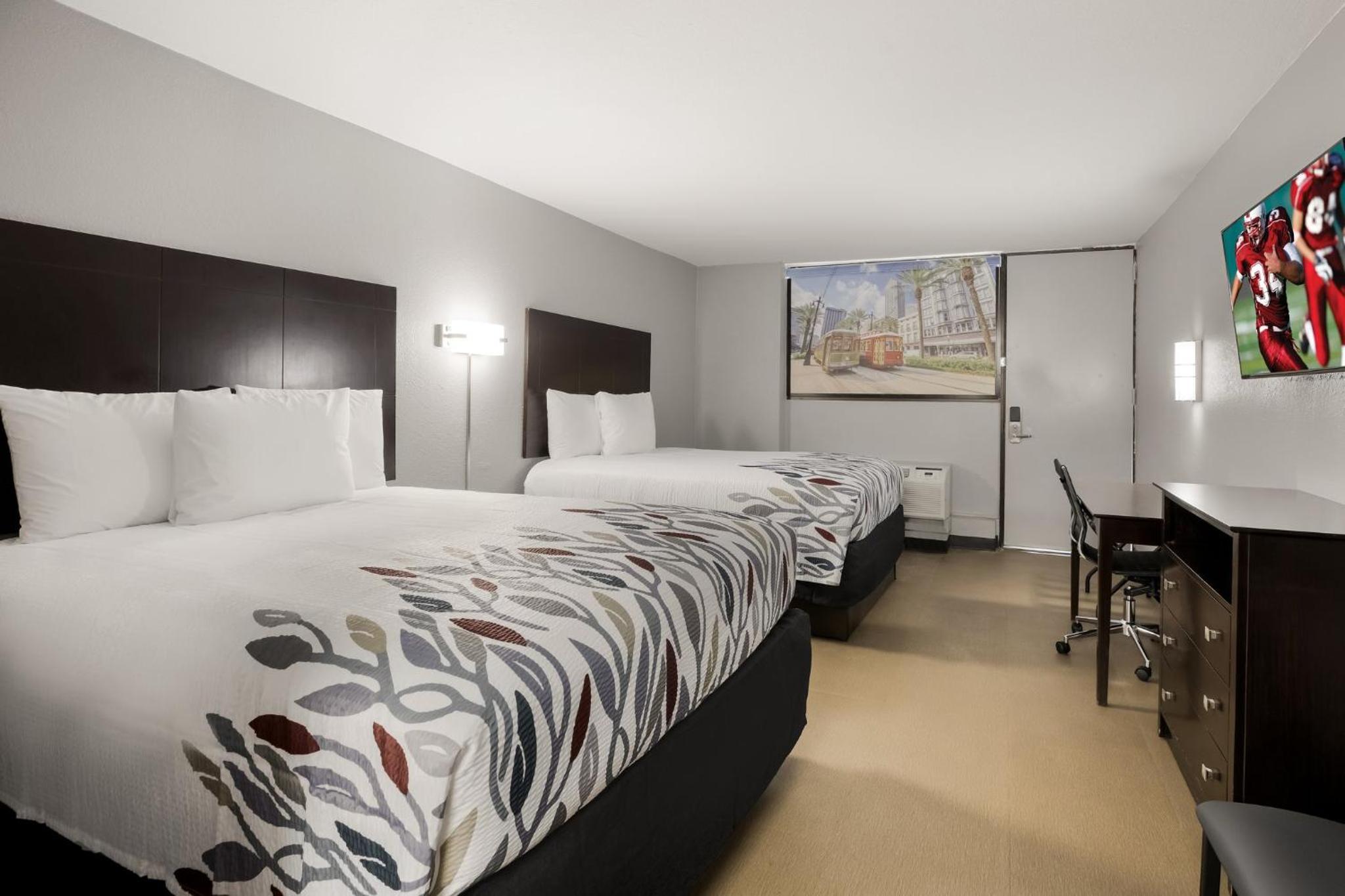Standard Room with Two Queen Beds Non-Smoking - Photo 1