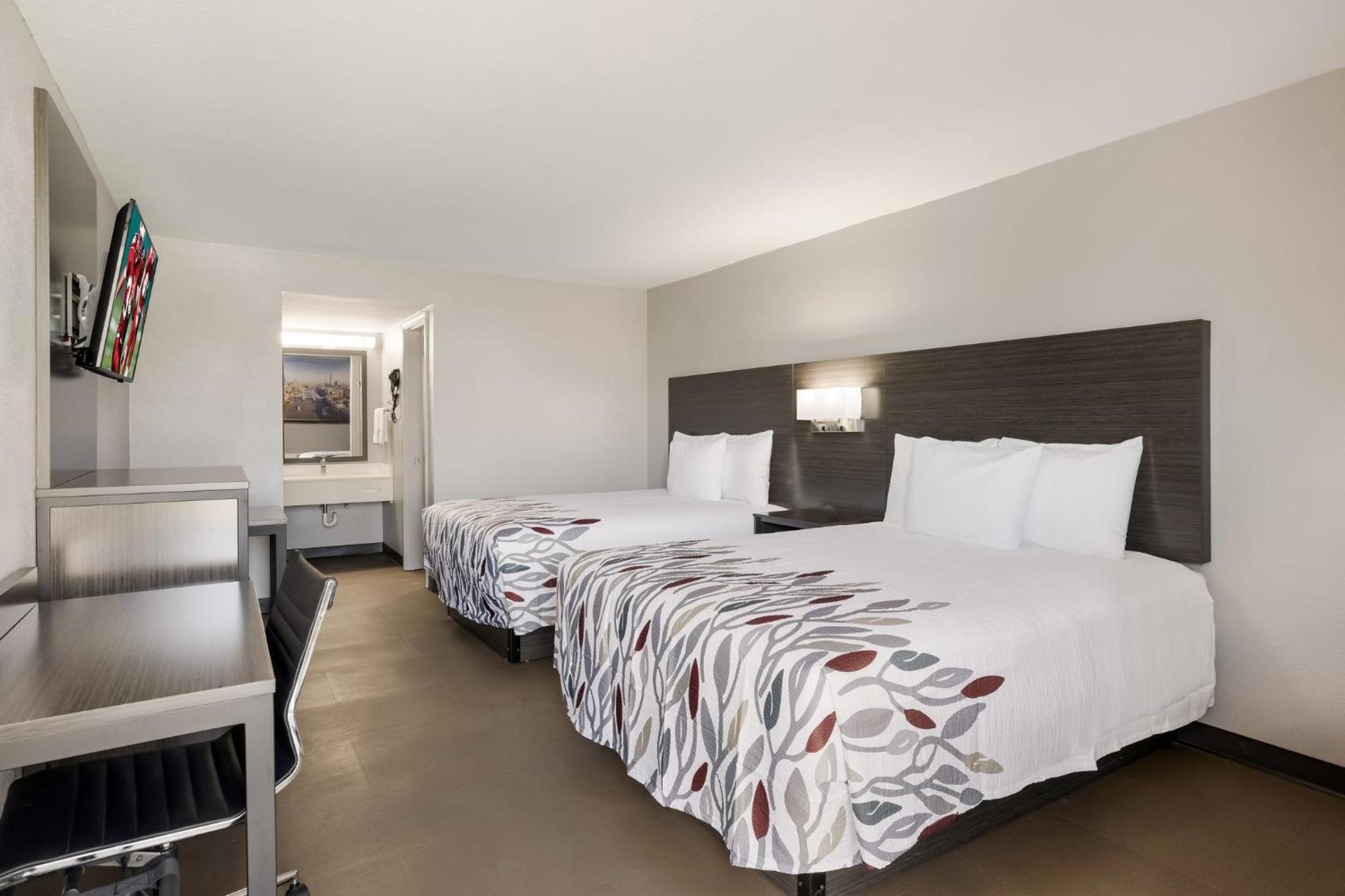 Standard Room with Two Queen Beds Smoking  - Photo 1