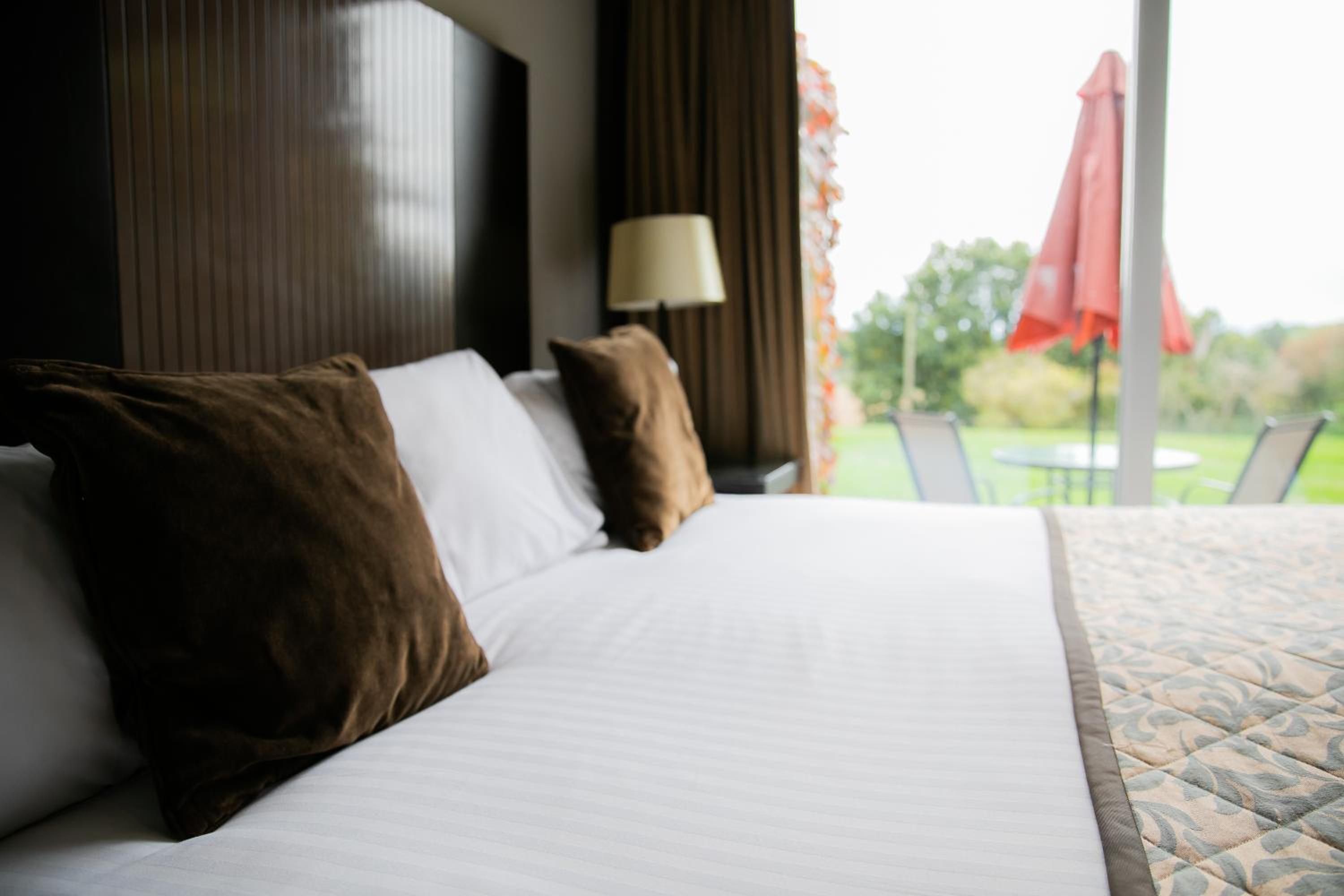 Double Room with Patio - Photo 5