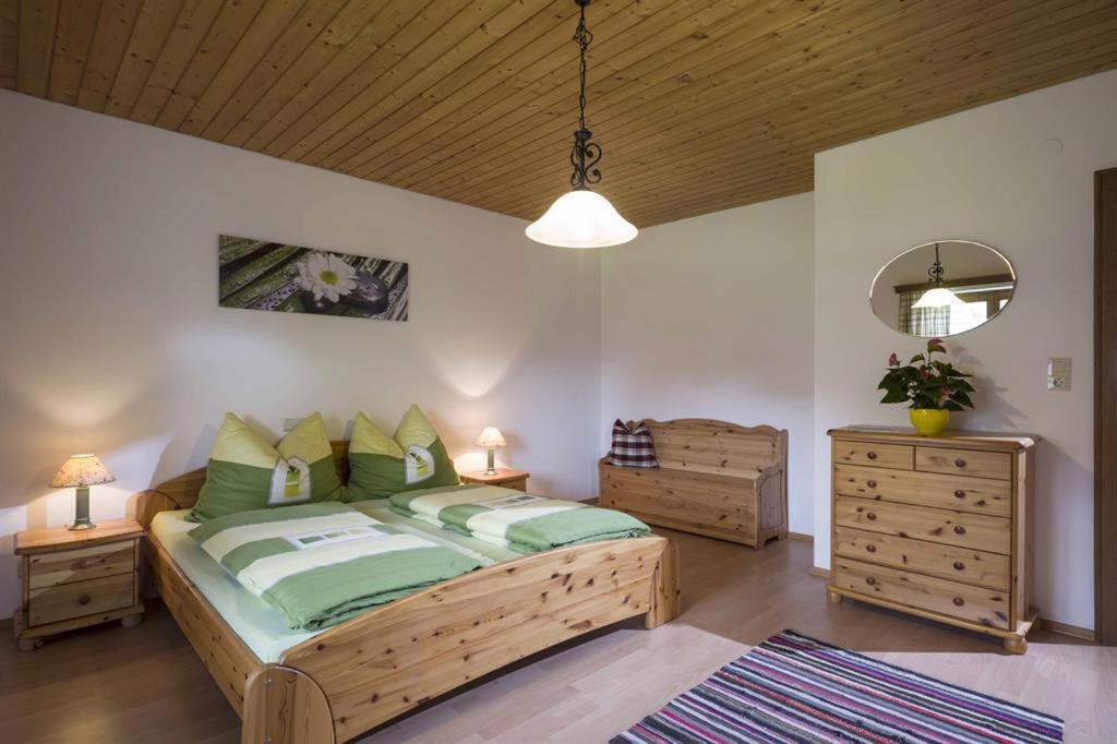 Four-Bedroom Vacation Home photo 2