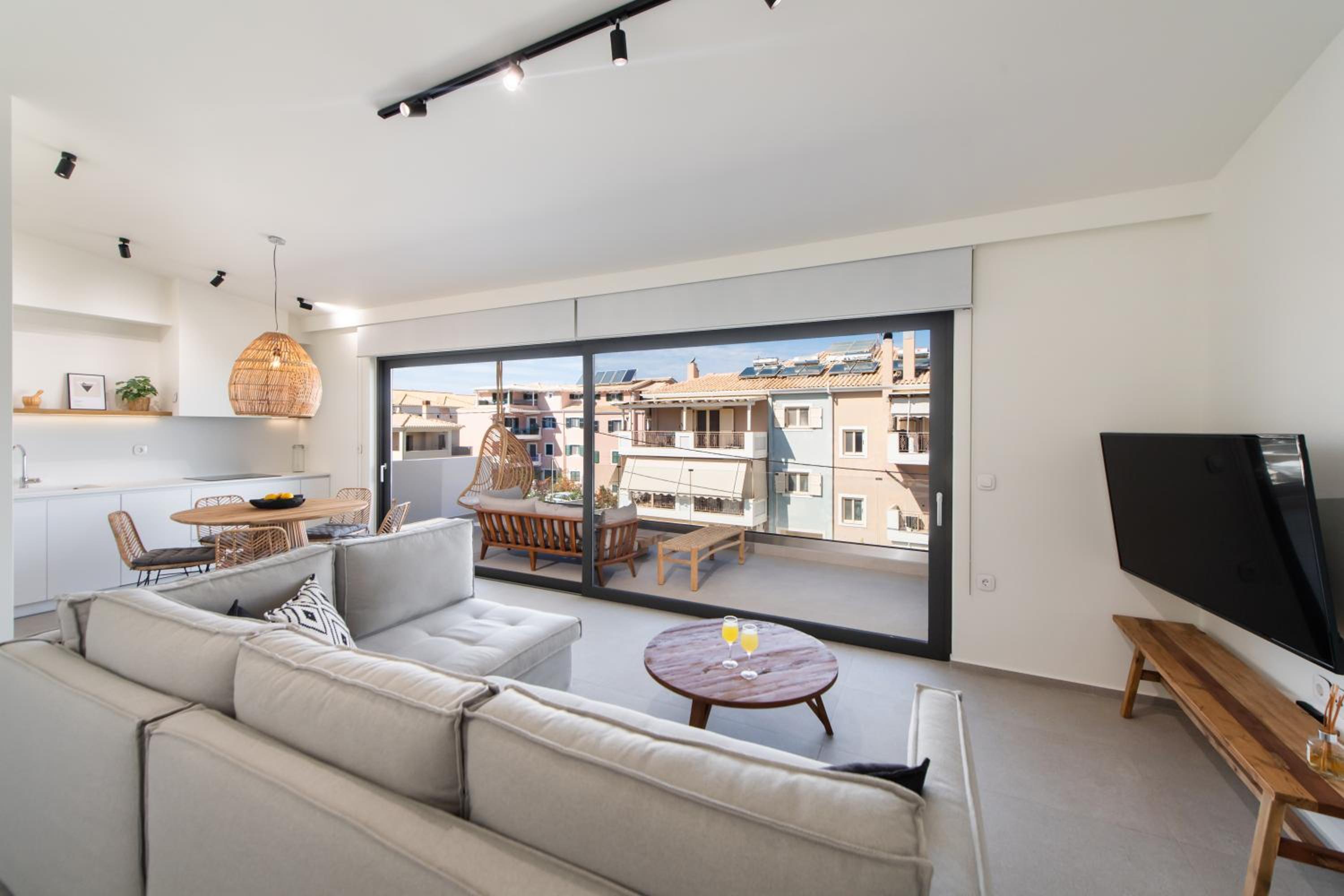 Deluxe Apartment