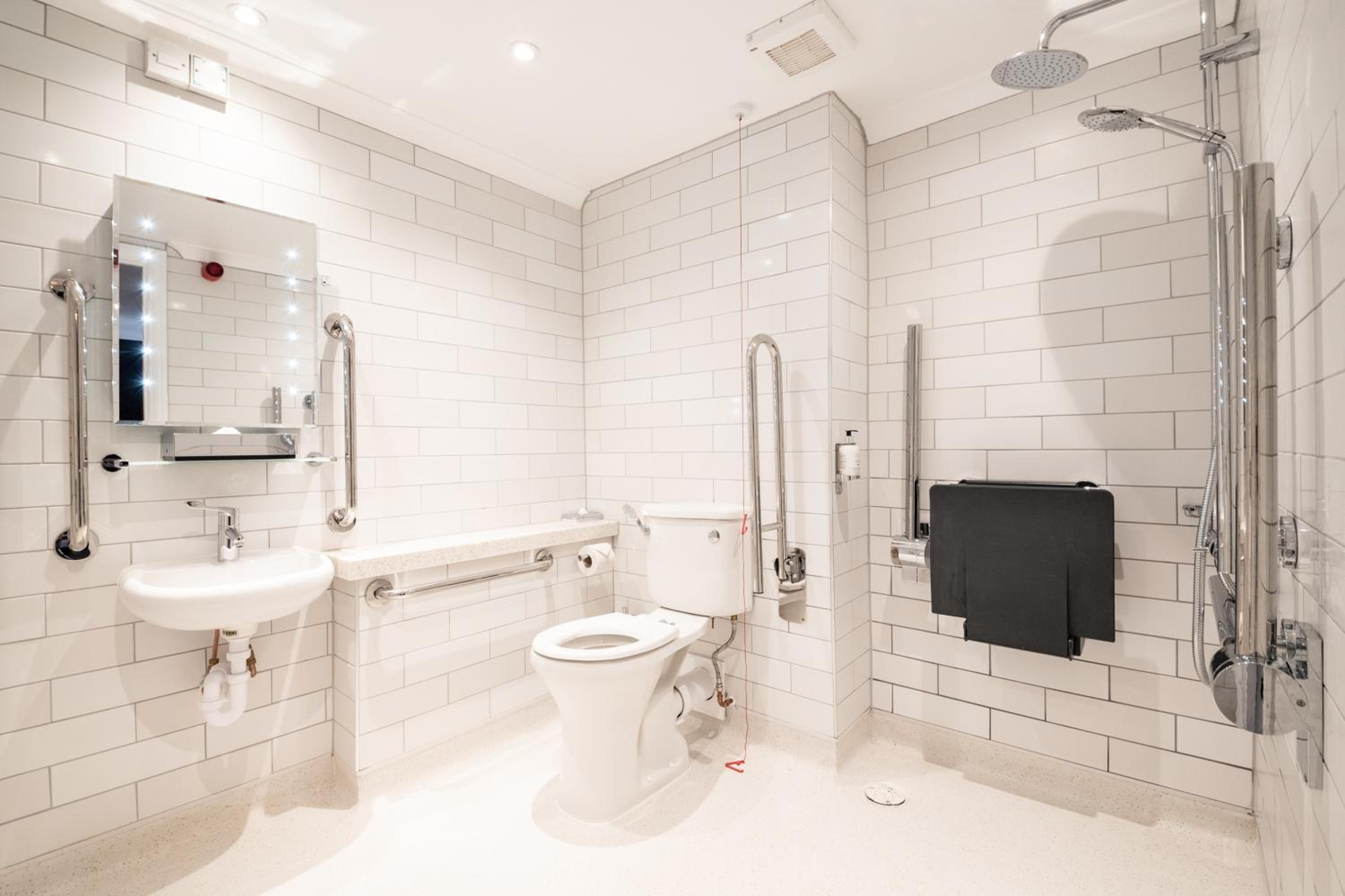 Double Room - Disability Access photo 2