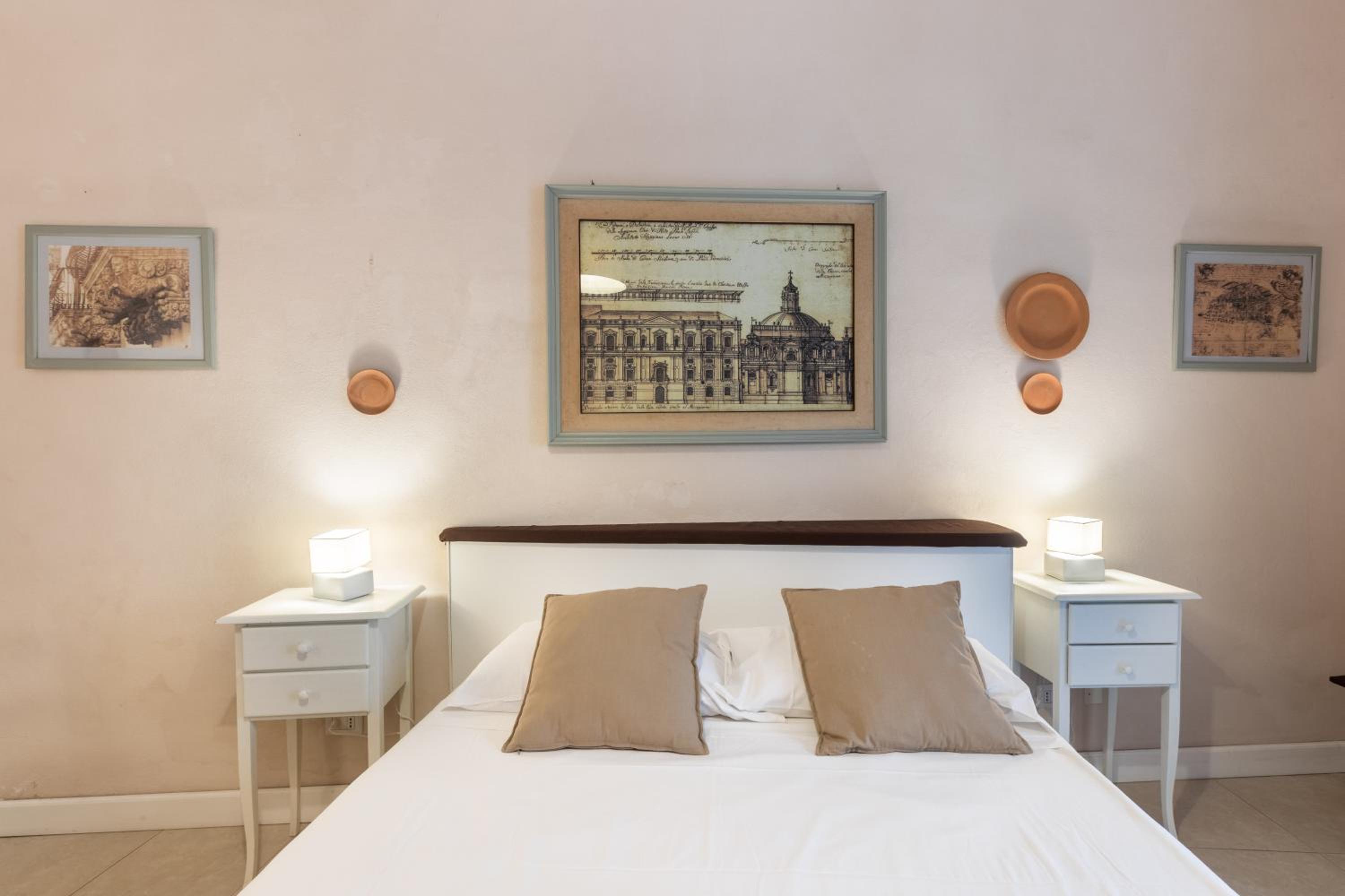 Deluxe Room (2 Adults + 1 Child)